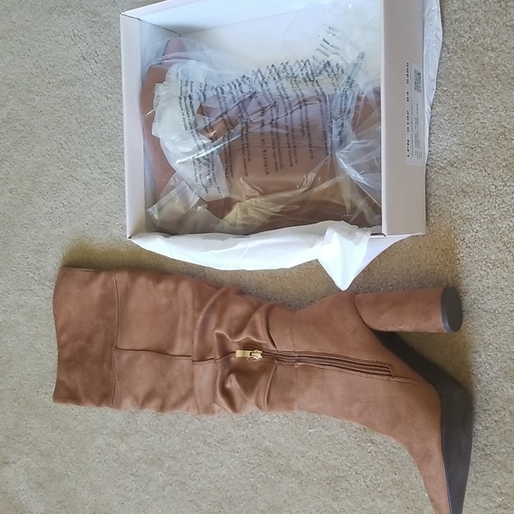New In Box Slouchy Block Heeled Boots - Picture 1 of 9
